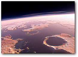 Компьютерная реконструкция Марса, каким он выглядел более 3,5 млрд. лет назад. Температура на Марсе тогда могла  быть комфортной даже по земным меркам. Часть планеты покрывали водоемы глубиной до 1,5 км. (илл. sciencephoto.com)